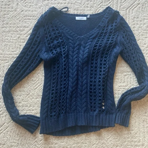 Knit sweater - Picture 1 of 2